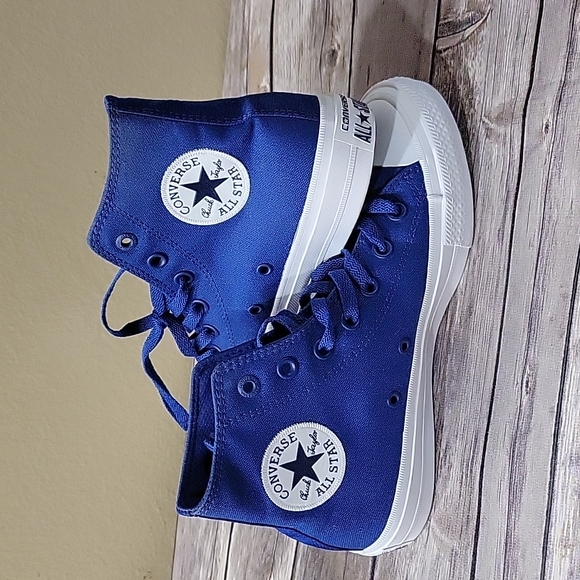 Converse - Picture 3 of 4